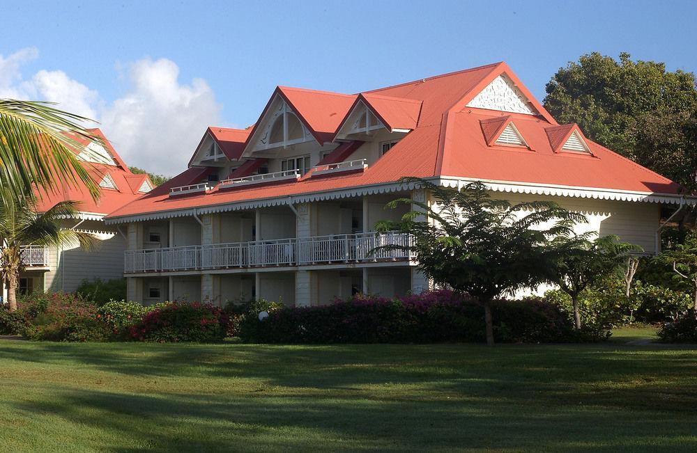 Residence Pierre & Vacances Premium Les Tamarins Sainte-Anne  Exteriör bild