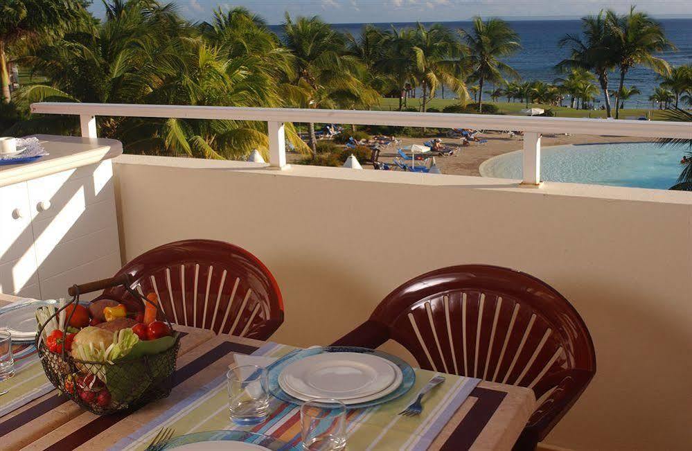 Residence Pierre & Vacances Premium Les Tamarins Sainte-Anne  Exteriör bild