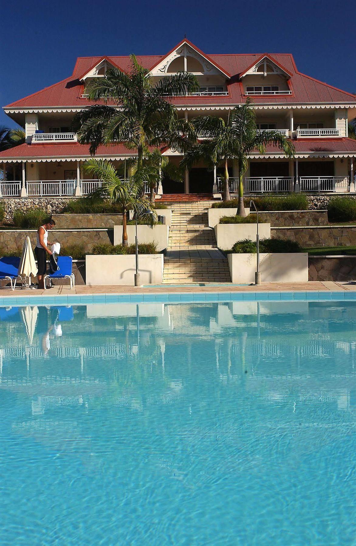 Residence Pierre & Vacances Premium Les Tamarins Sainte-Anne  Exteriör bild